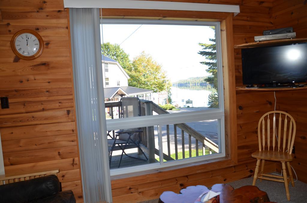 Oakview Lodge & Marina Algonquin Highlands Eksteriør billede